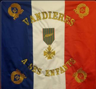 drapeau communal de Vandières(51)