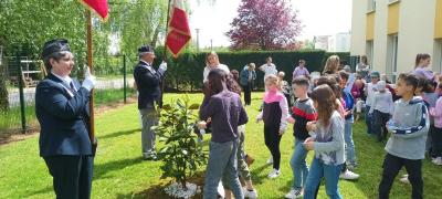 16.05.2024 cérémonie 8 mai - Les Fables  Brasles