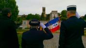 Monument 3è DI US - le drapeau de l'APAC rend les honneurs